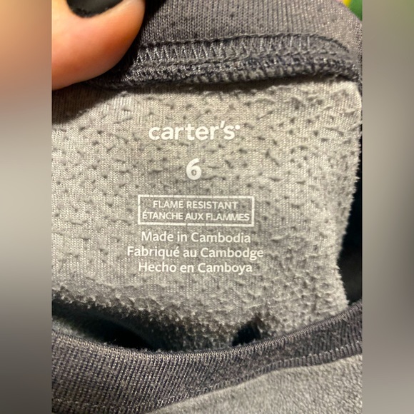Used Carters Grey Pj top - size 6 - Picture 3 of 5